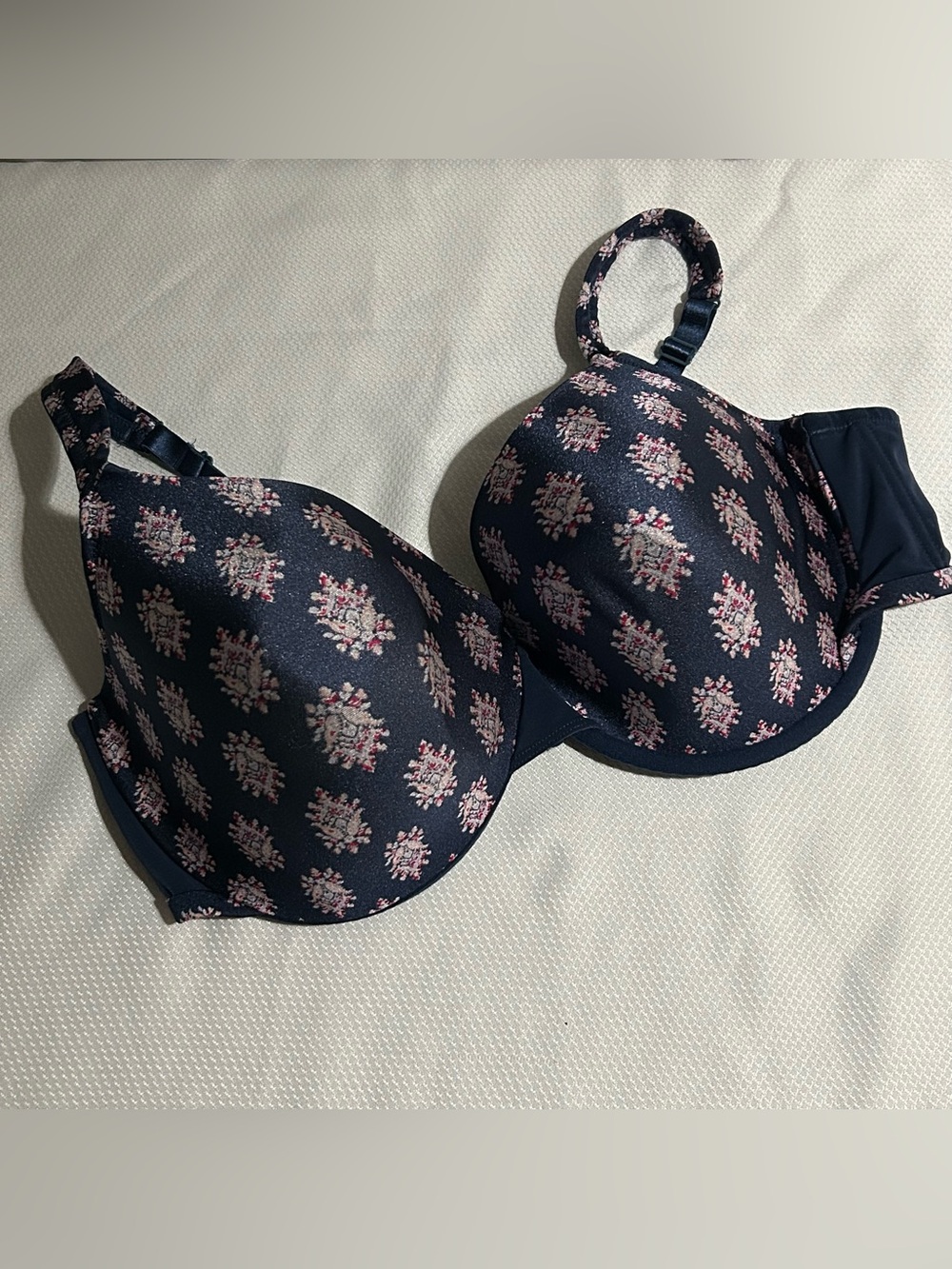 Comfortchoice Floral Navy T-Shirt Bra with Light Lift